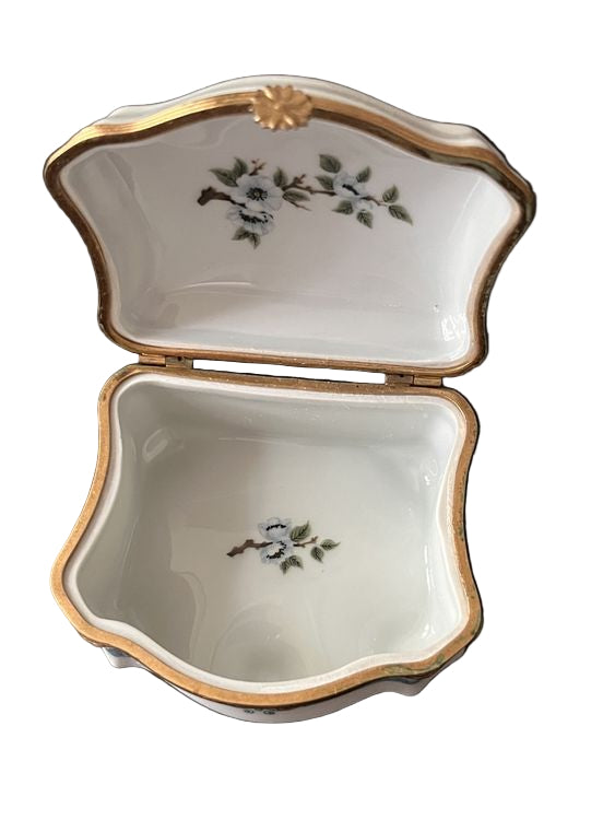 Limoges porcelain jewelry box with floral pattern