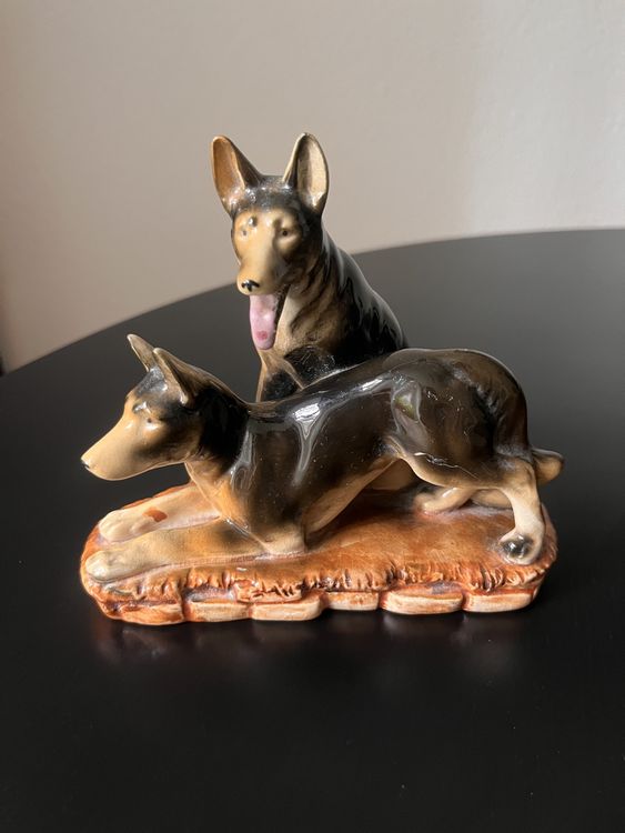 Porcelain dog figurines Japan