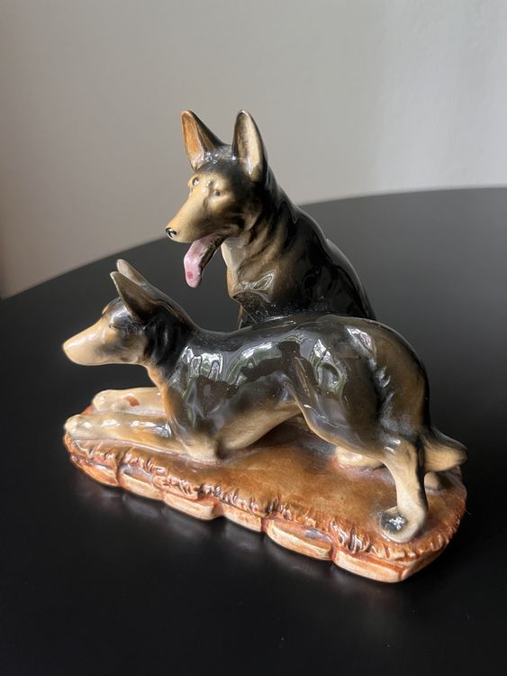 Porcelain dog figurines Japan