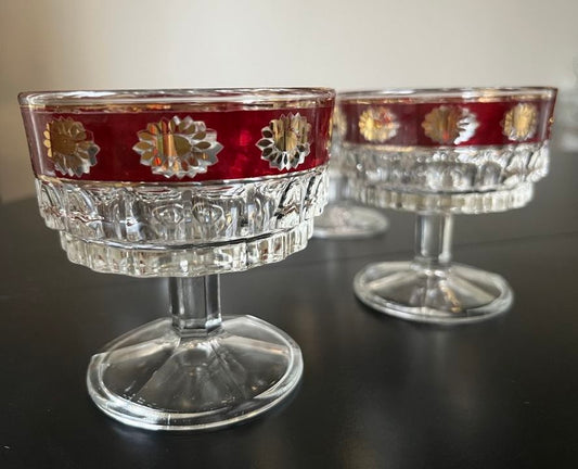 5 Dessert or Champagne Glasses