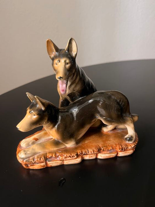 Porcelain dog figurines Japan